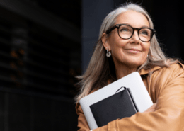 okres okołomenopauzalny