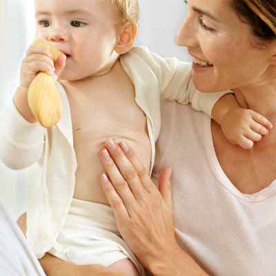 Weleda Baby Bäuchlein-massageöl zamów na apo-discounter.pl
